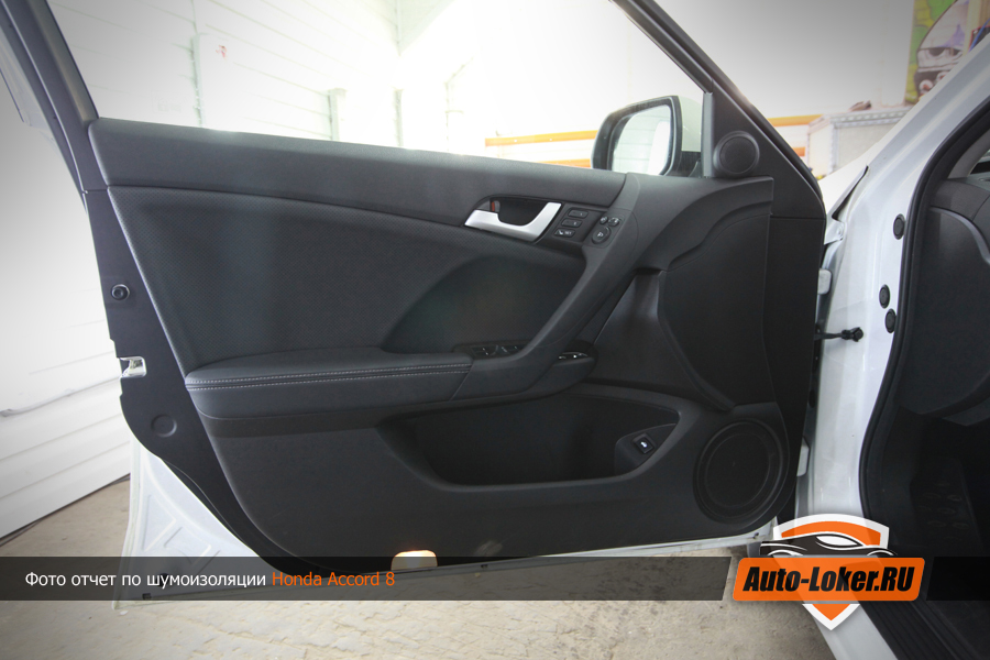 Купить Обшивка двери левая передняя Honda Accord 8 08-13г CU1 CU2 K24Z3 в Иркутс