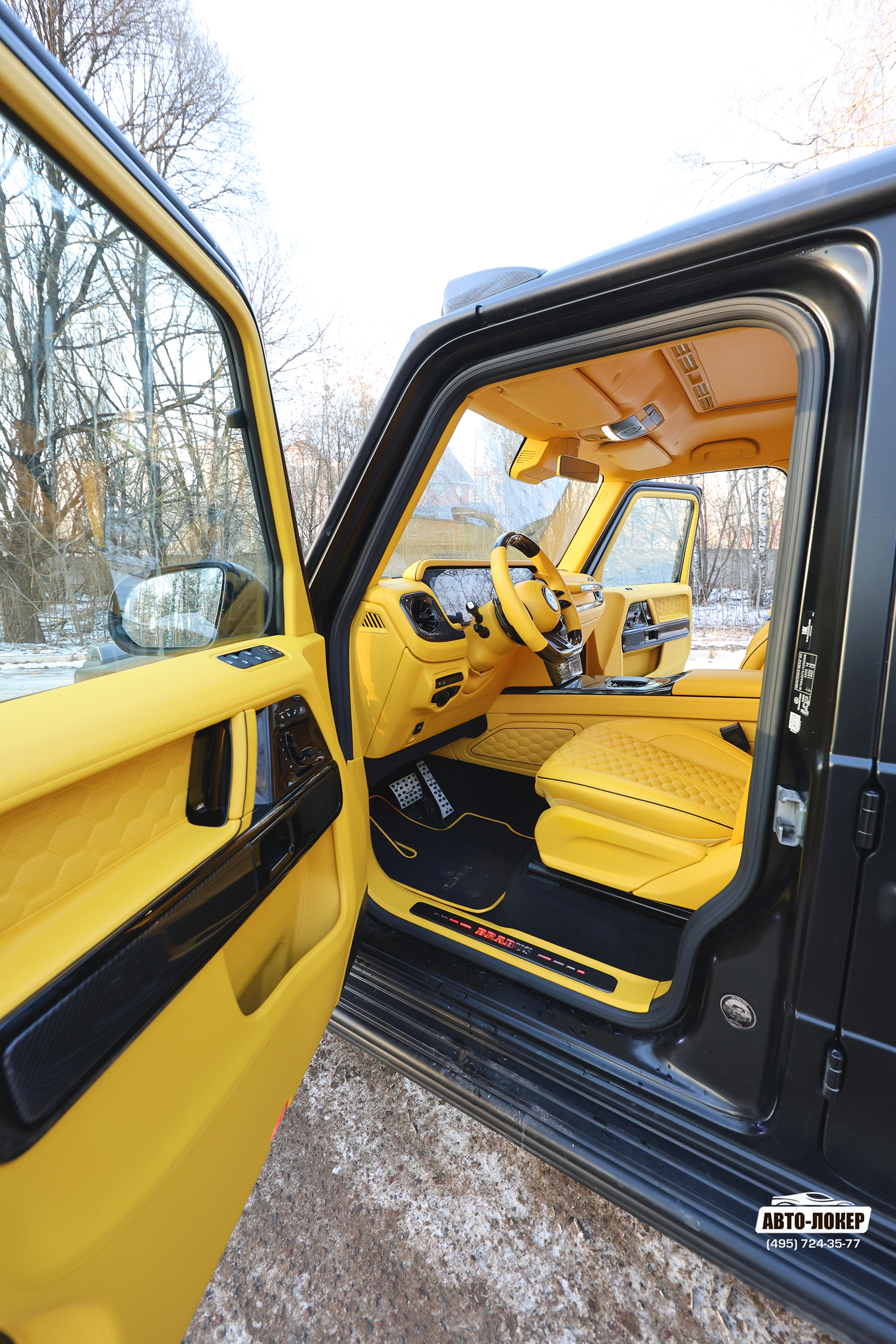 Перетяжка дверей салона кожей Gelandewagen