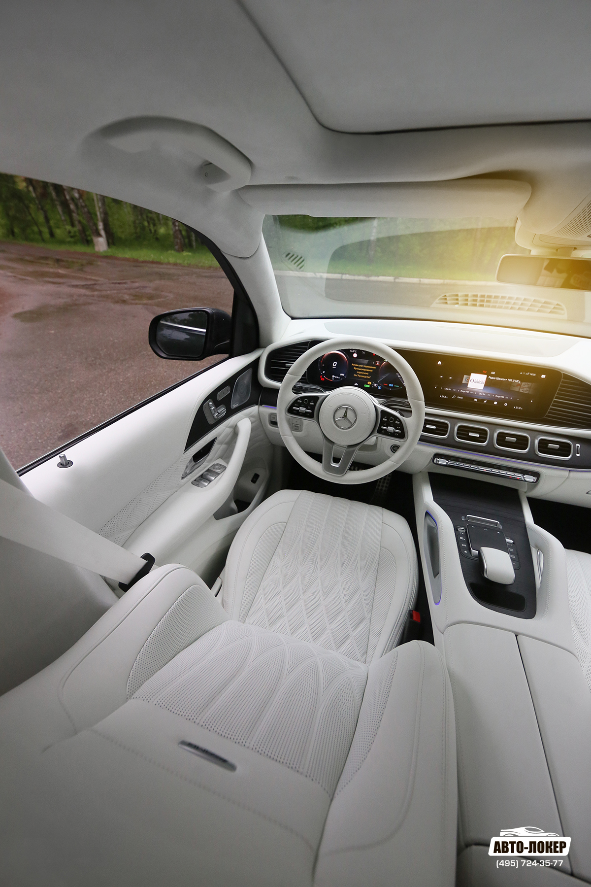 Перетяжка потолка кожей и алькантарой Mercedes GLE W167