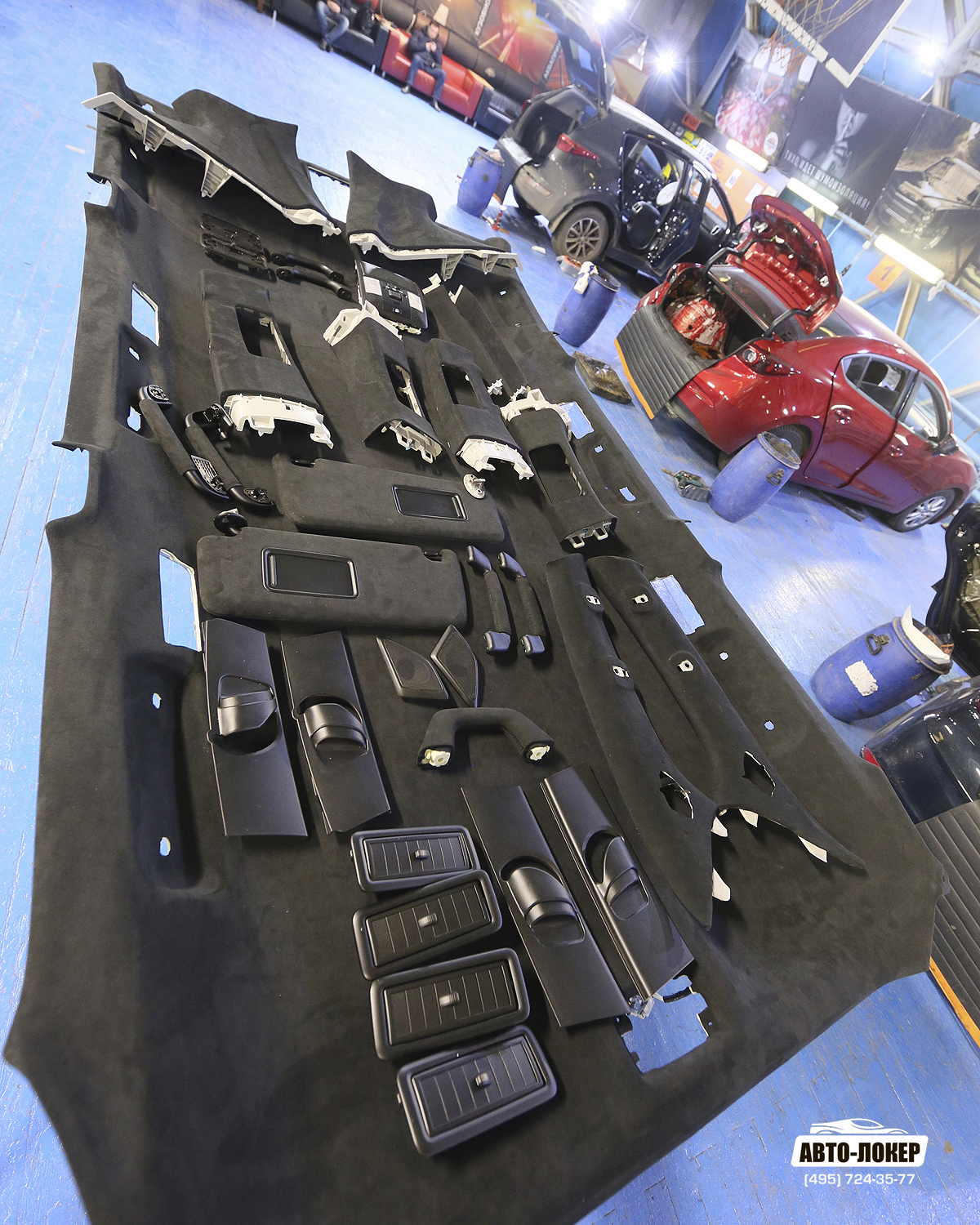 Пример работы по перетяжке потолка Land Cruiser Prado 150 алькантарой. Посмотрите каков объем работы. Тут наберется под сотню деталей и деталюшек, которые нужно не только перетянуть, но и покрасить.