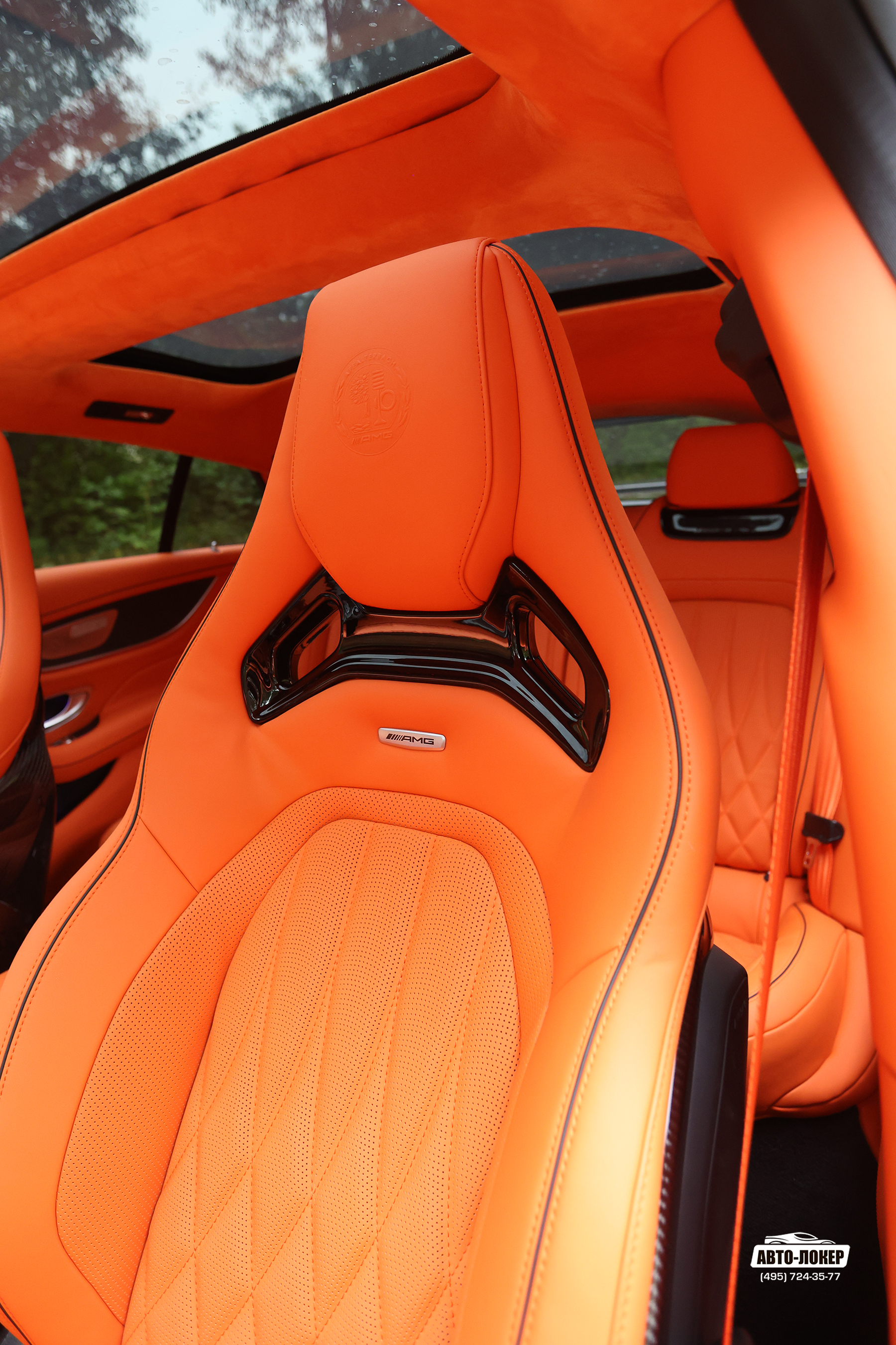 Перетяжка сидений кожей Mercedes AMG GT